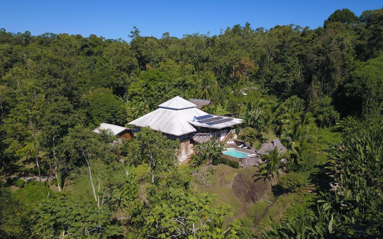Finca Vela Lodge Bocas Town Bagian luar foto