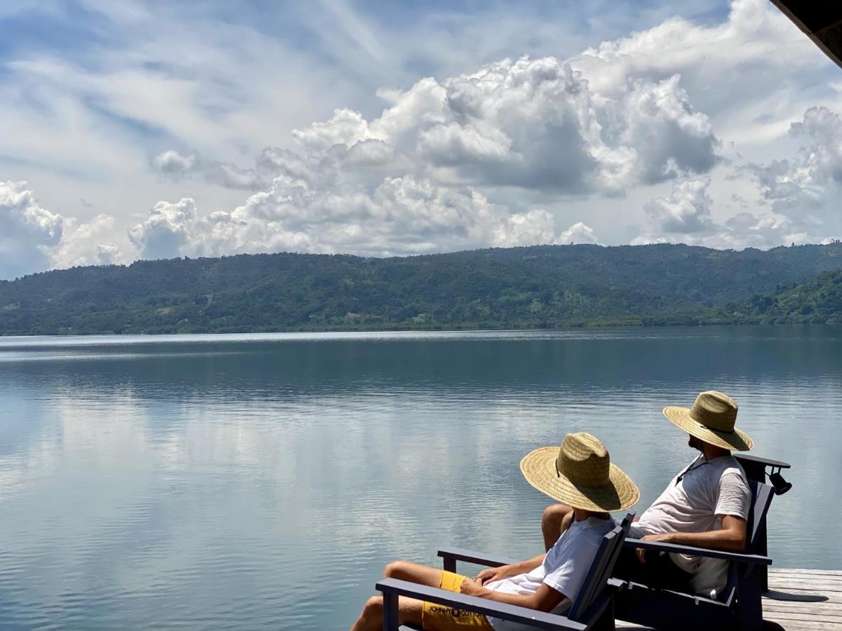 Finca Vela Lodge Bocas Town Bagian luar foto